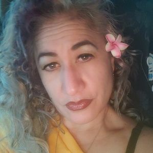 Meet your Posher, Bernadette